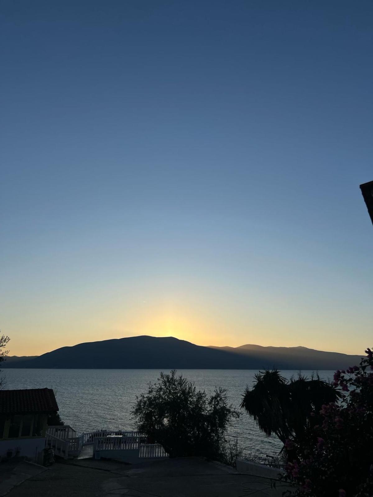 Blue Dream Holiday Hotel Vlore Exterior photo