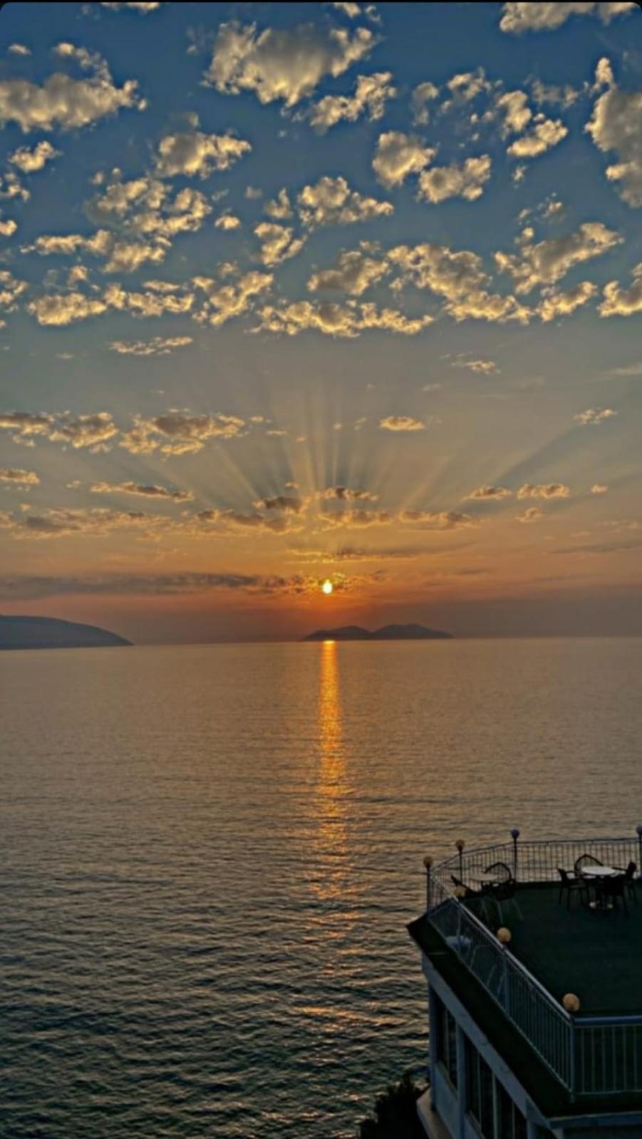Blue Dream Holiday Hotel Vlore Exterior photo