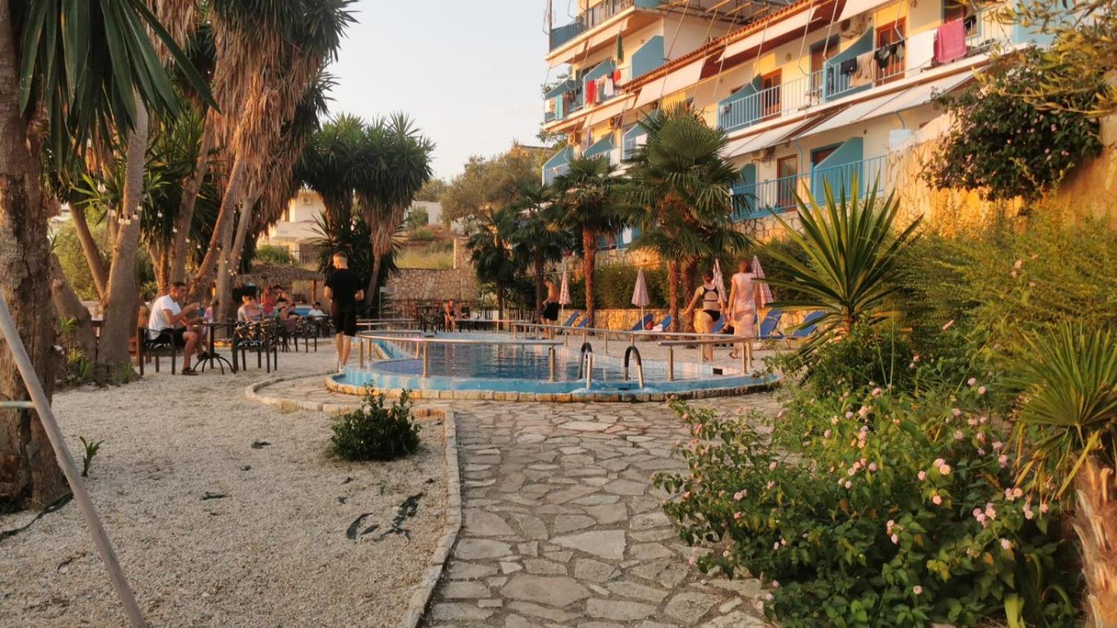 Blue Dream Holiday Hotel Vlore Exterior photo