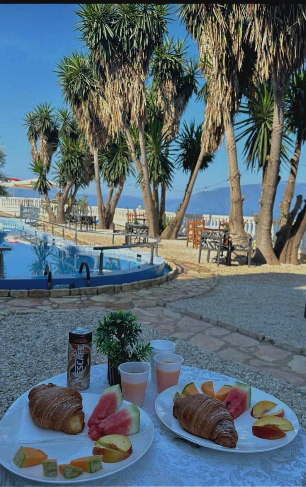 Blue Dream Holiday Hotel Vlore Exterior photo